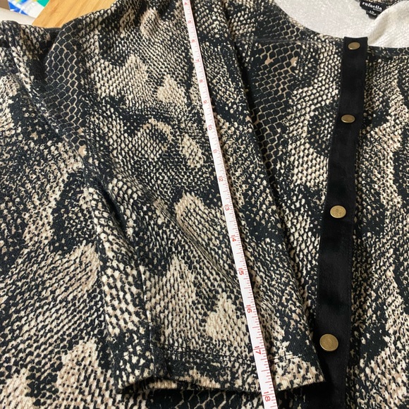 Rafaella Snake print Top / Tunic / Jacket with suede trim and brass snaps. 1X - Picture 7 of 8